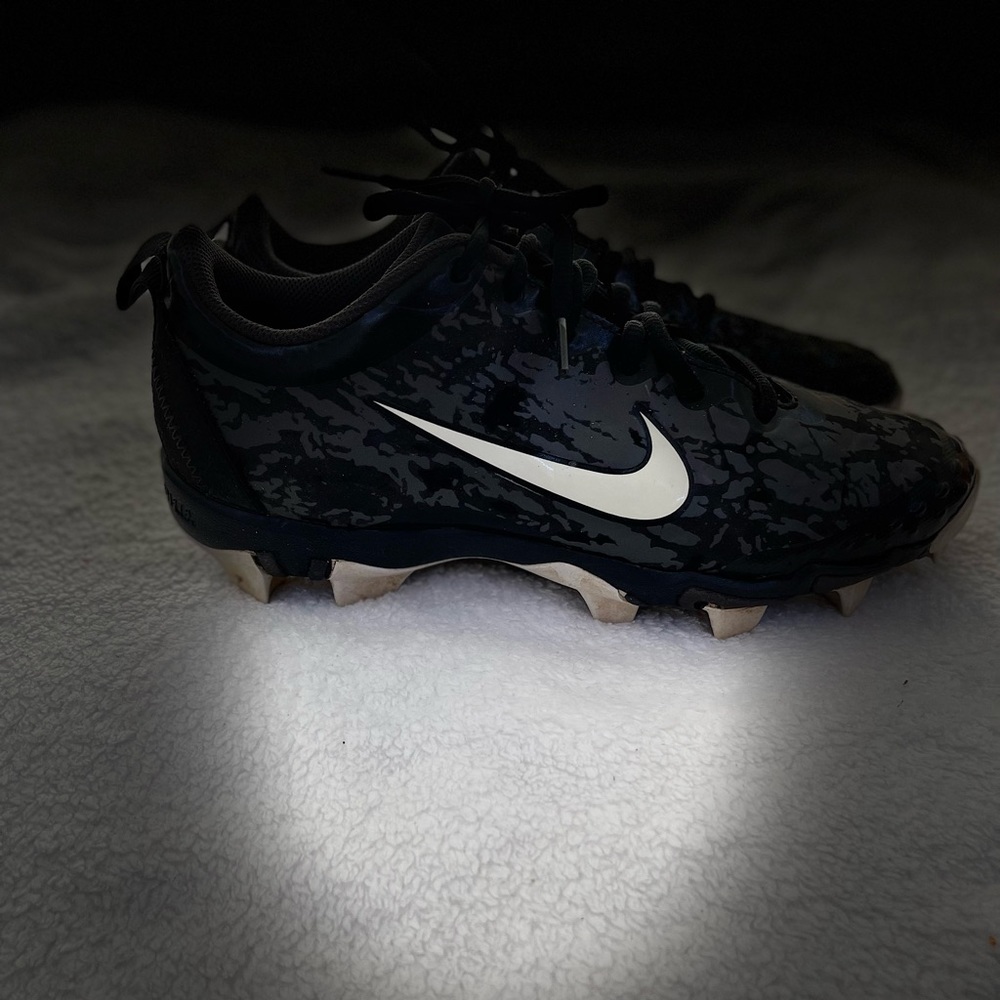 COPY - Nike softball cleats